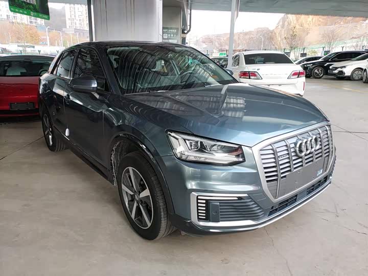 Фото 4 - Audi Q2L e-tron