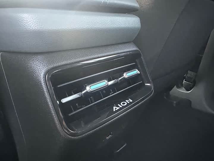 Фото 10 - GAC Aion Y