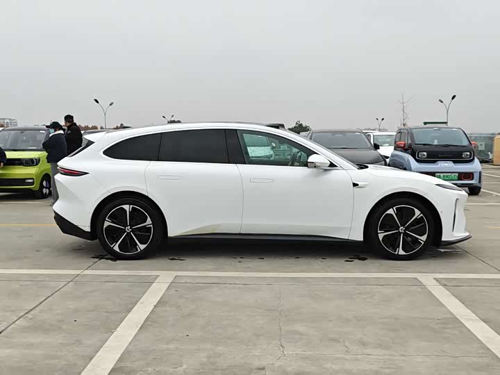 Фото 4 - Nio ET5T