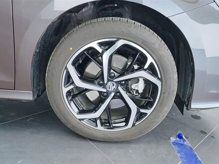 Фото 6 - MG Motor 5