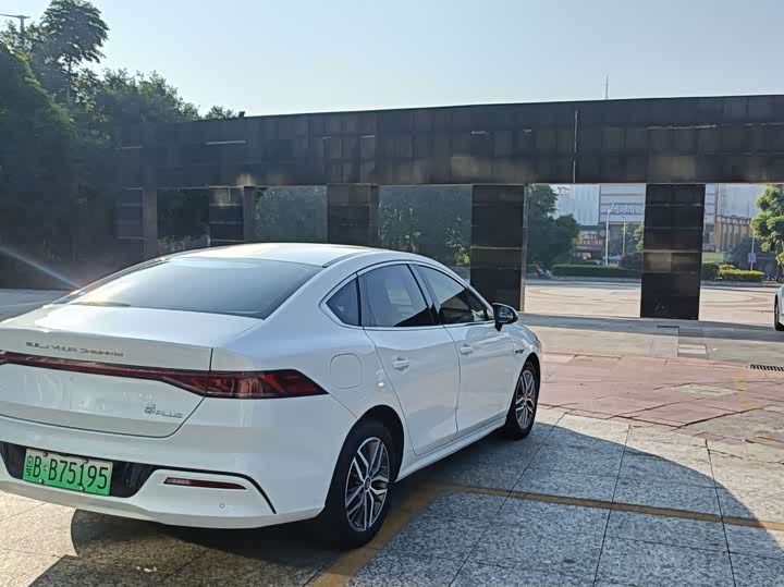 Фото 9 - BYD Qin Plus