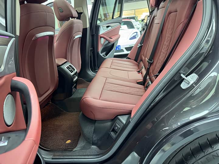 Фото 17 - BMW X3