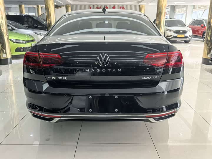 Фото 7 - Volkswagen Magotan