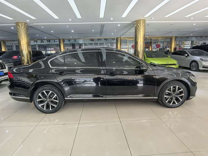 Фото 9 - Volkswagen Magotan