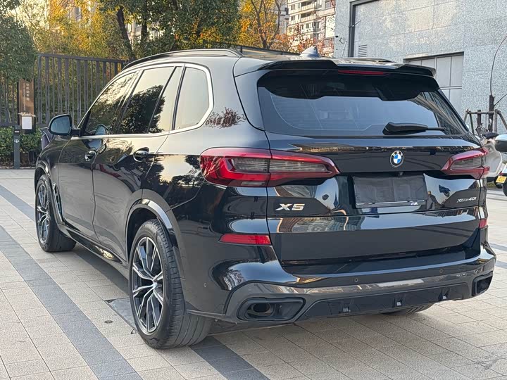 Фото 12 - BMW X5