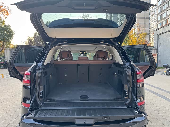 Фото 14 - BMW X5