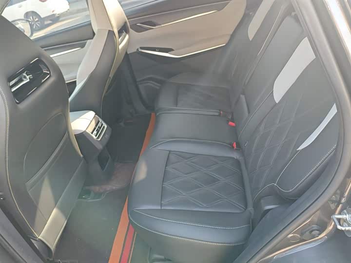 Фото 17 - Changan CS75 Plus