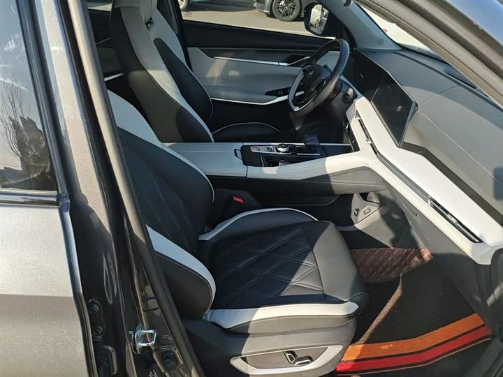 Фото 25 - Changan CS75 Plus