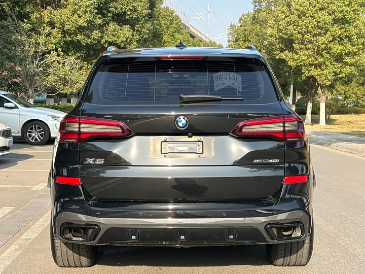 Фото 27 - BMW X5