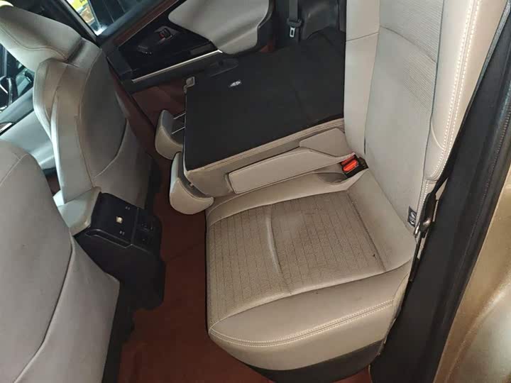 Фото 17 - Toyota bZ4X