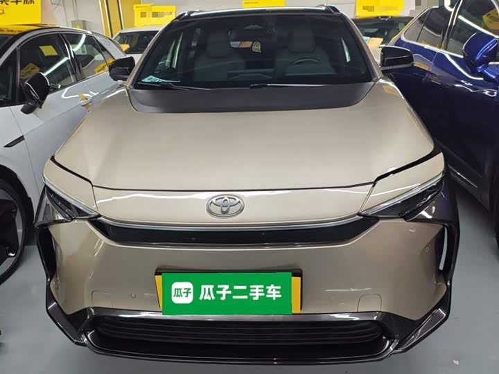 Фото 3 - Toyota bZ4X