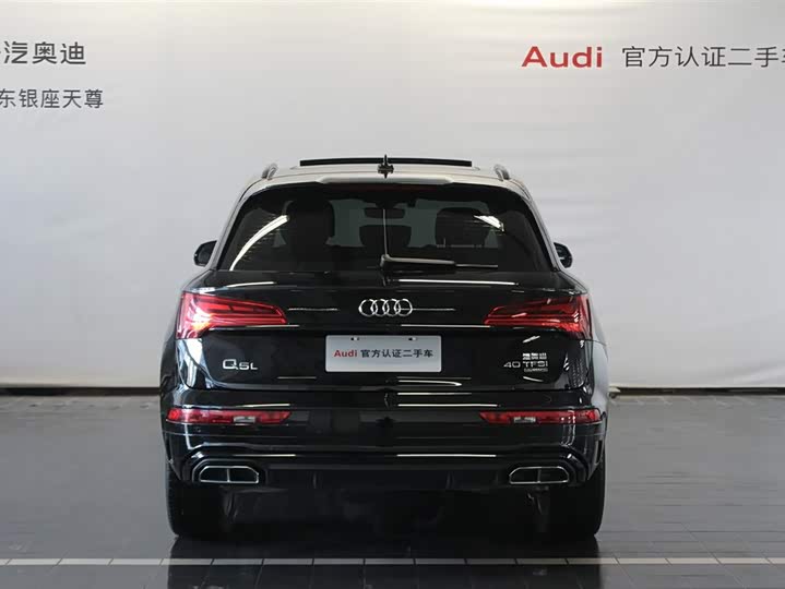 Фото 6 - Audi Q5L
