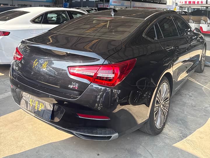 Фото 10 - Hongqi H5