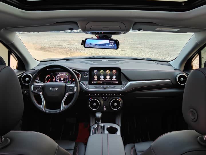 Фото 10 - Chevrolet Blazer