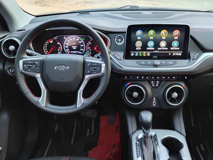 Фото 9 - Chevrolet Blazer