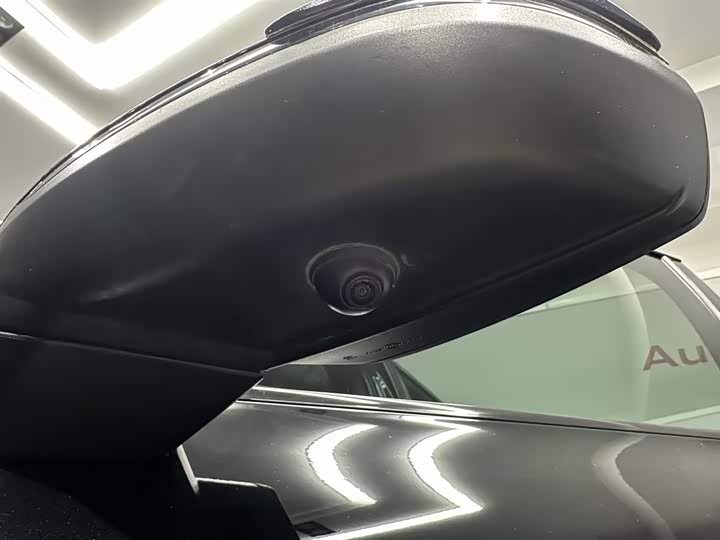 Фото 17 - Audi Q5L