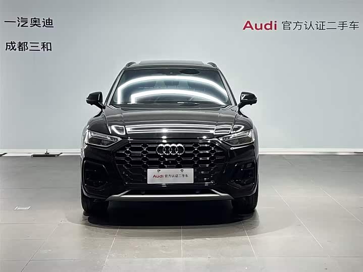 Фото 2 - Audi Q5L