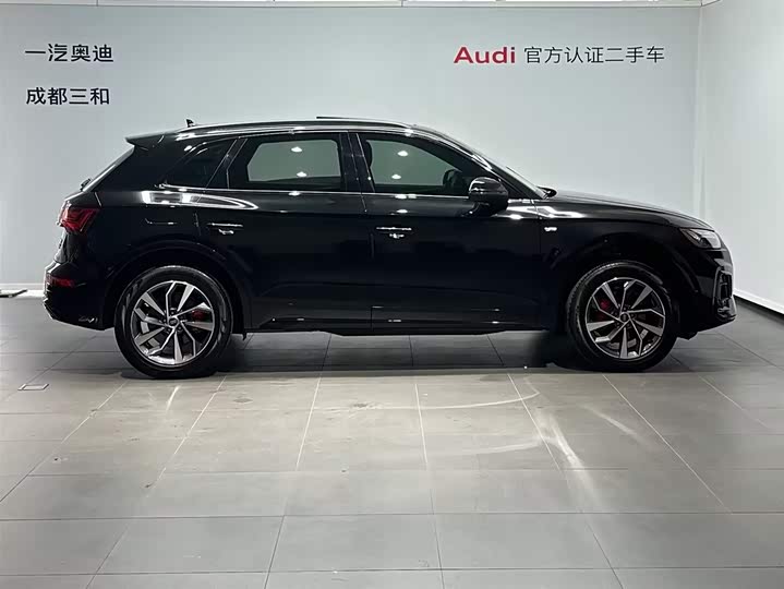 Фото 3 - Audi Q5L