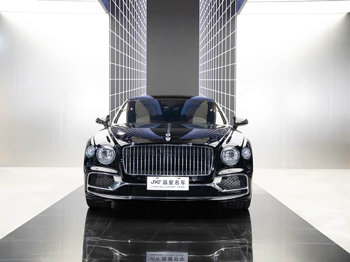 Фото 2 - Bentley Flying Spur