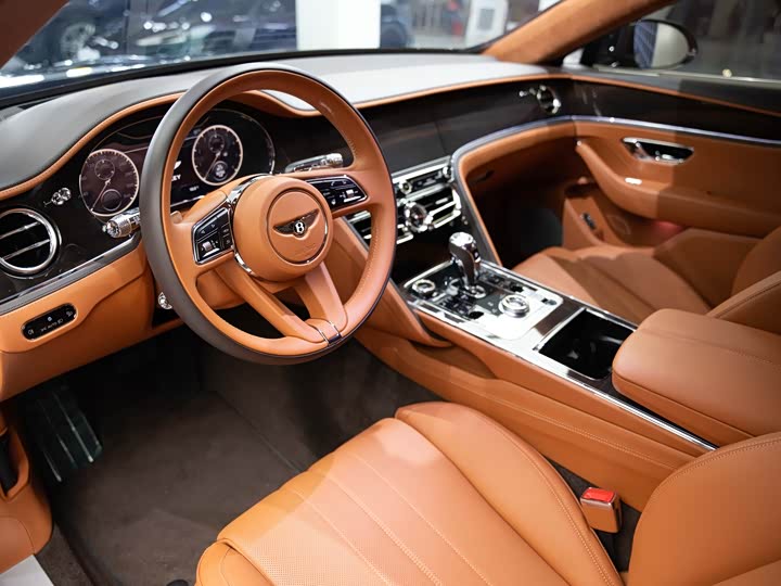 Фото 4 - Bentley Flying Spur