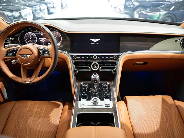 Фото 5 - Bentley Flying Spur