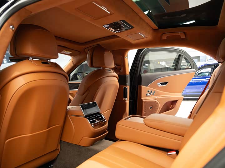 Фото 8 - Bentley Flying Spur