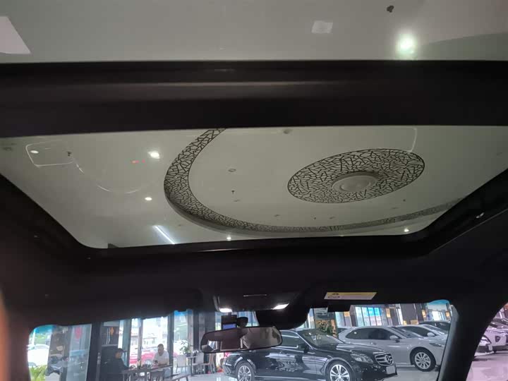 Фото 18 - Honda Inspire