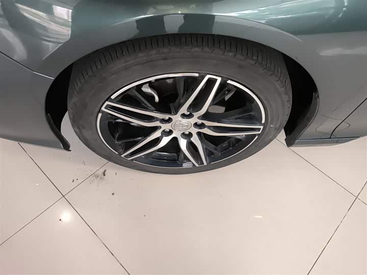 Фото 23 - Honda Inspire