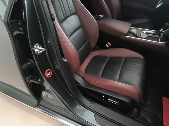 Фото 25 - Honda Inspire