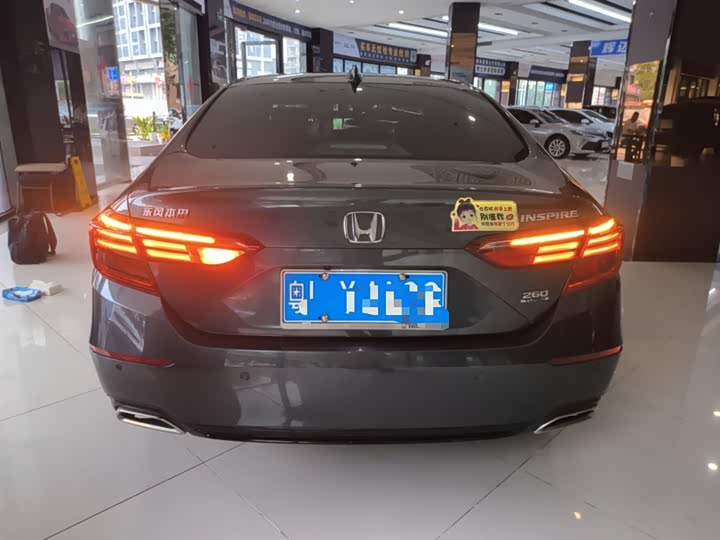 Фото 6 - Honda Inspire