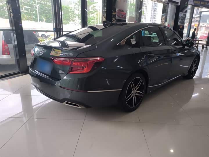 Фото 7 - Honda Inspire