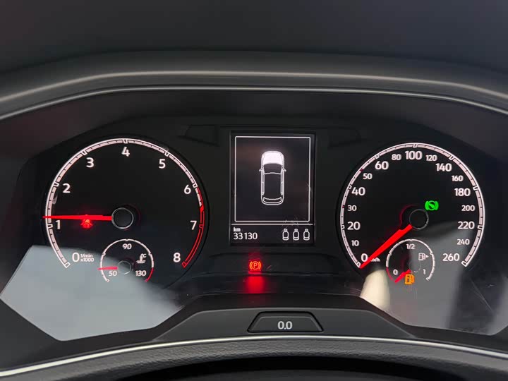 Фото 14 - Volkswagen T-Roc