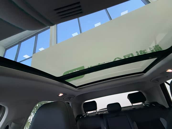 Фото 16 - Volkswagen T-Roc