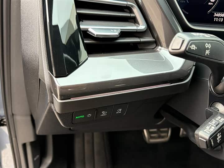 Фото 14 - Audi Q4 e-tron