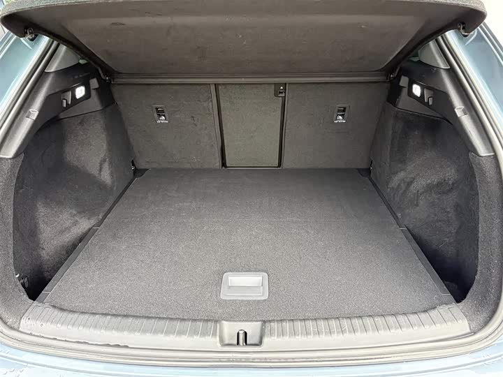 Фото 24 - Audi Q4 e-tron