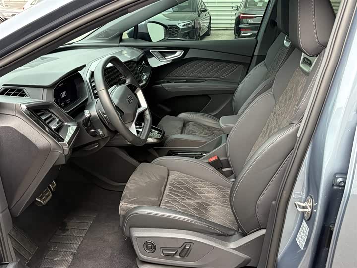 Фото 7 - Audi Q4 e-tron