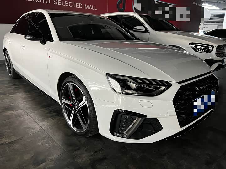 Фото 3 - Audi A4L