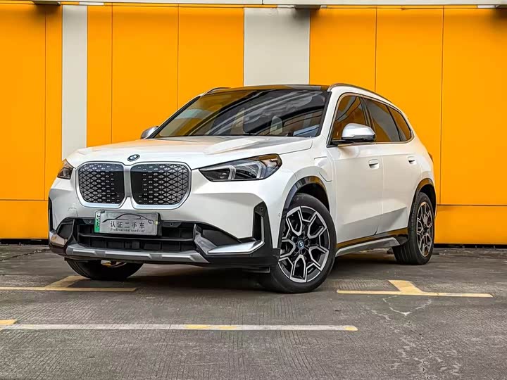 Фото 1 - BMW iX1