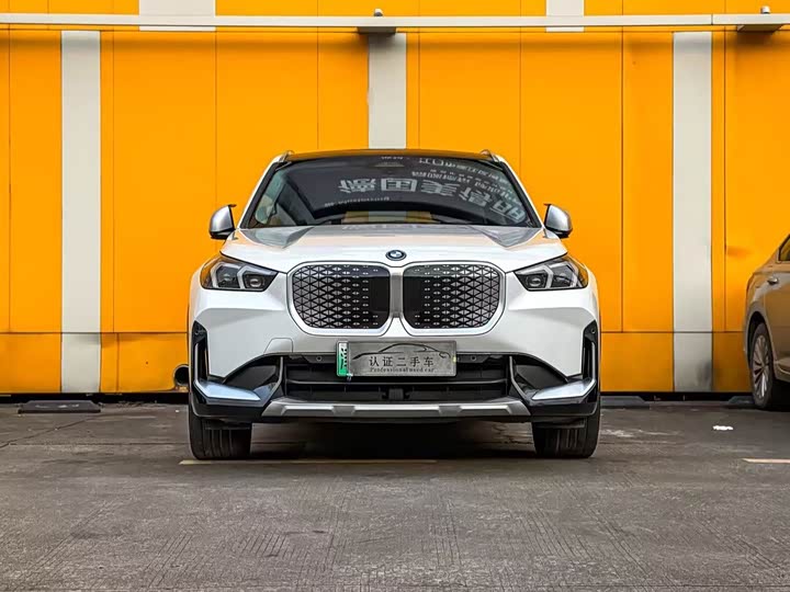 Фото 2 - BMW iX1
