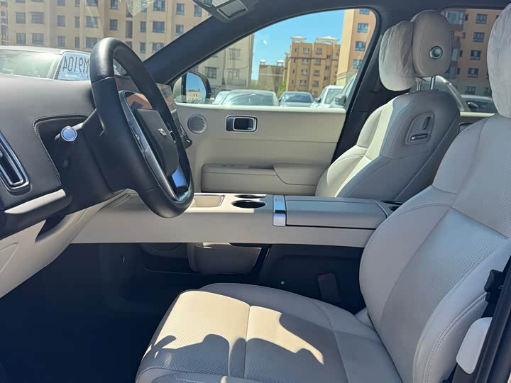 Фото 4 - LiXiang L9