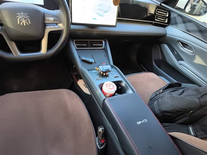 Фото 14 - BYD Qin L