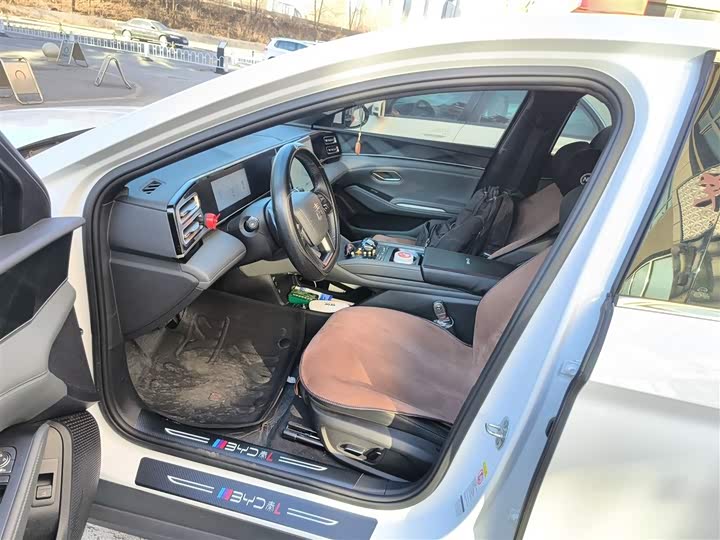 Фото 15 - BYD Qin L