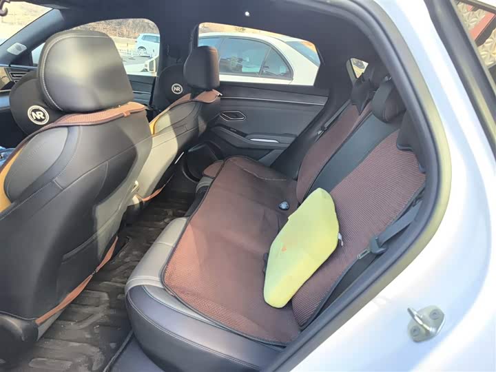 Фото 17 - BYD Qin L