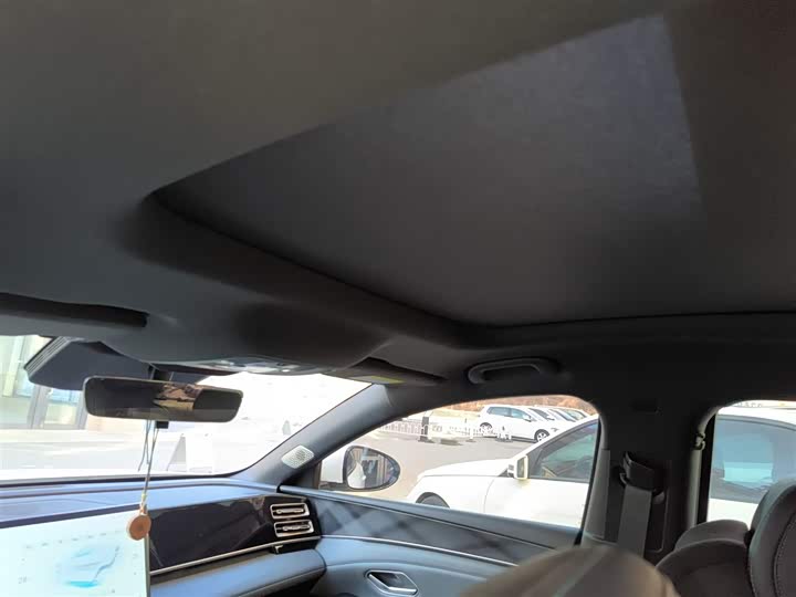 Фото 18 - BYD Qin L