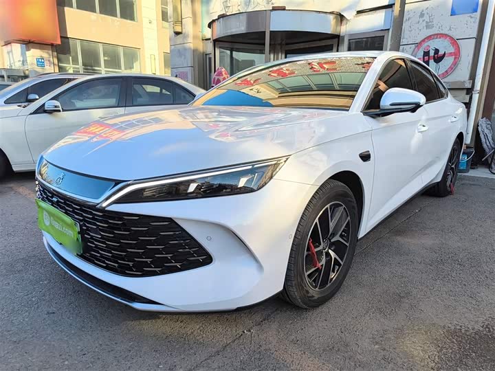 Фото 2 - BYD Qin L