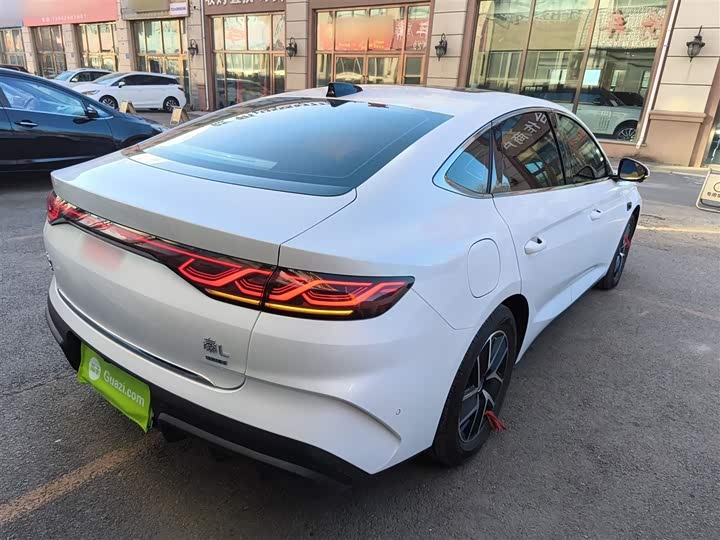 Фото 7 - BYD Qin L