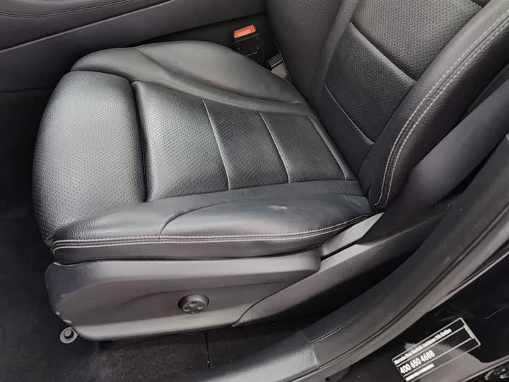 Фото 20 - Mercedes-Benz EQC