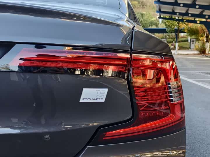 Фото 21 - Volvo S90 Hybrid