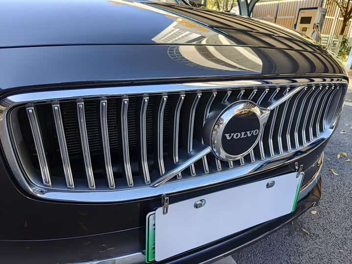 Фото 22 - Volvo S90 Hybrid