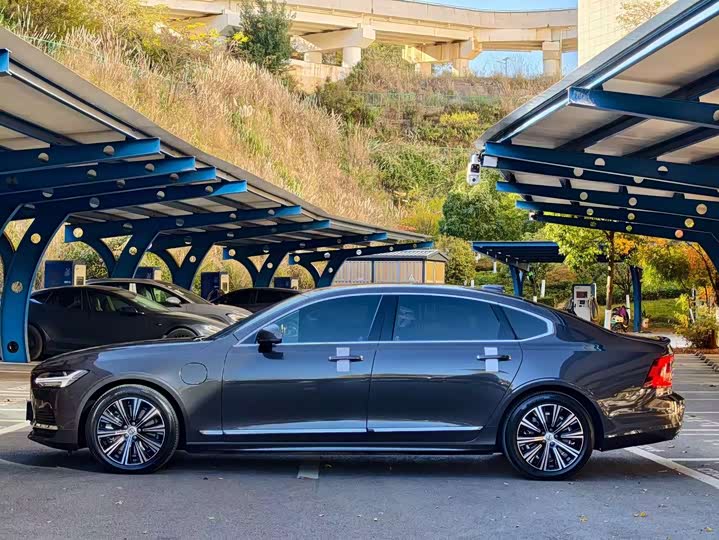 Фото 6 - Volvo S90 Hybrid